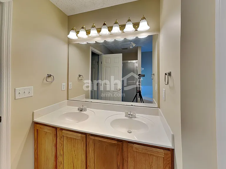1124 Waterview Ct — Photo 12