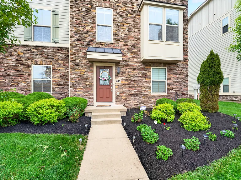 408 Fairmont Dr — Photo 44