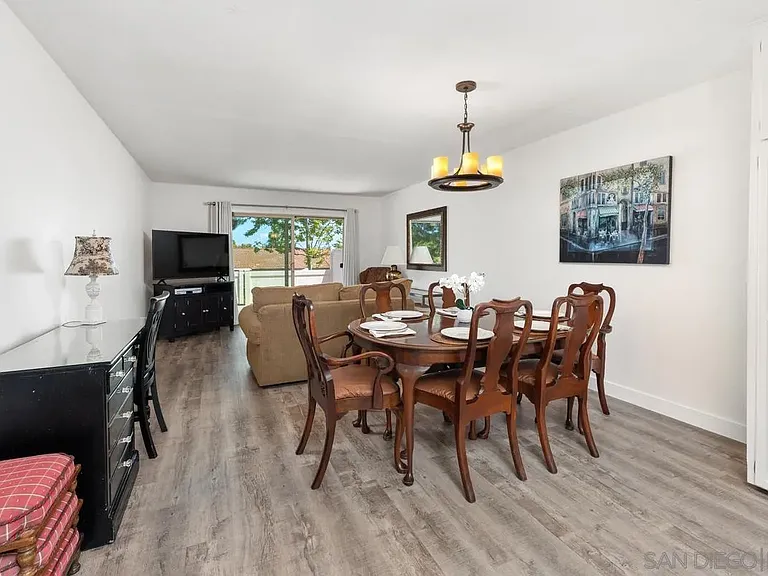 358 Abington Rd — Photo 8