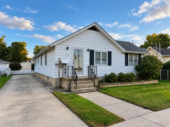 1423 W Jefferson St, Ottawa, IL 61350