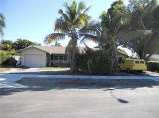 272 NW 12th Ave, Boca Raton, FL 33486