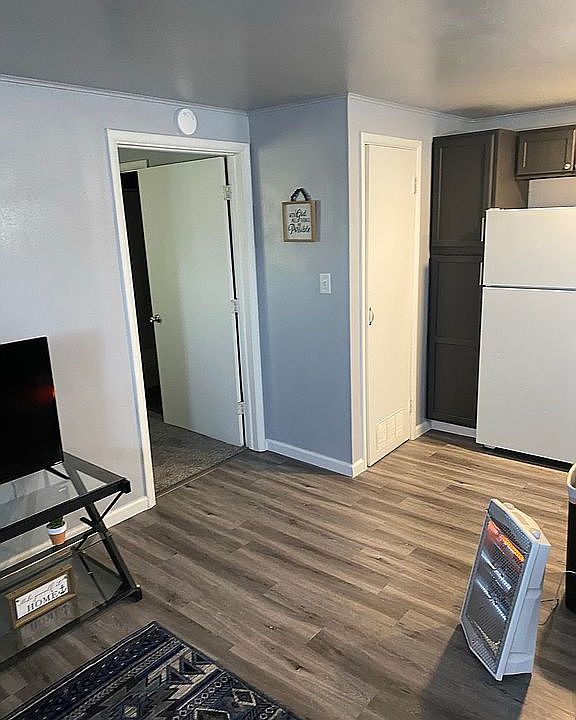 1st image of 4534 W Park Pl