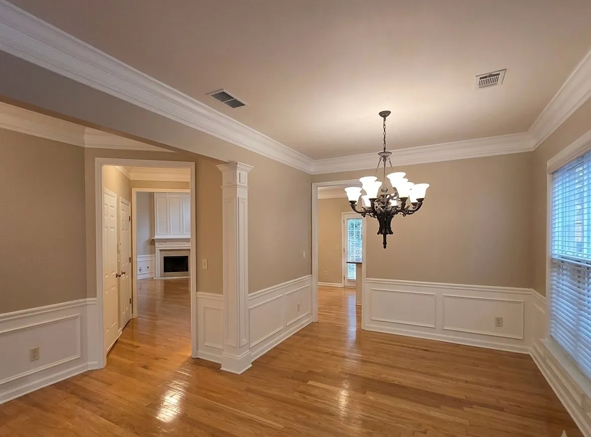 2042 Polesdean Lane — Photo 2