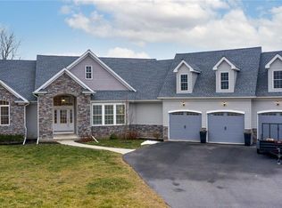 6752 Ryan Ct, Orefield, PA 18069