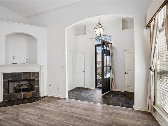 4th image of 1806 Speyburn Ln