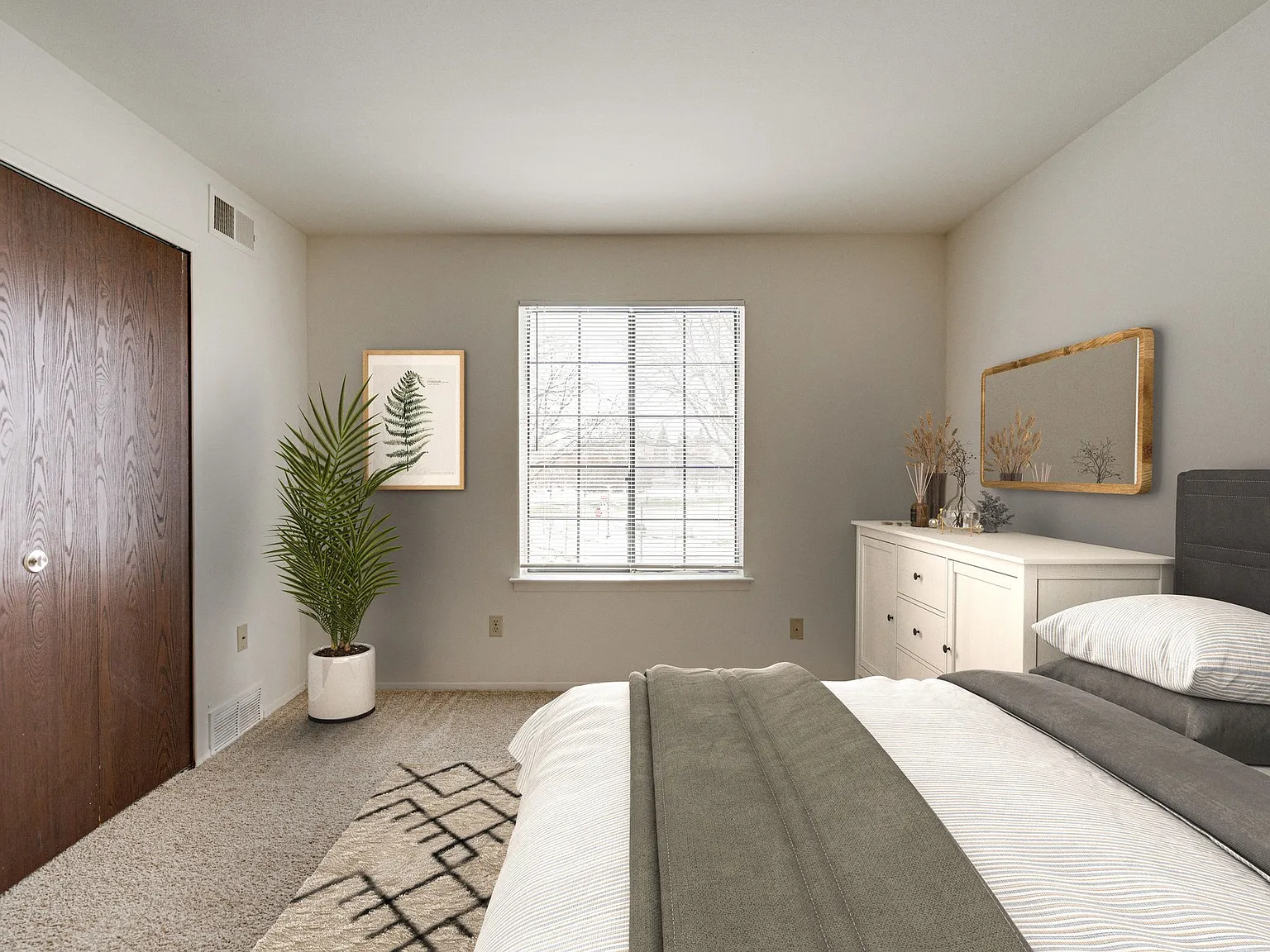 Fox Pointe Apartments — Photo 3