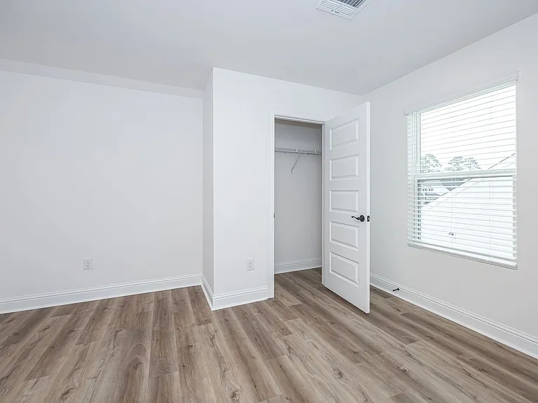 3711 Olivia Dr — Photo 60