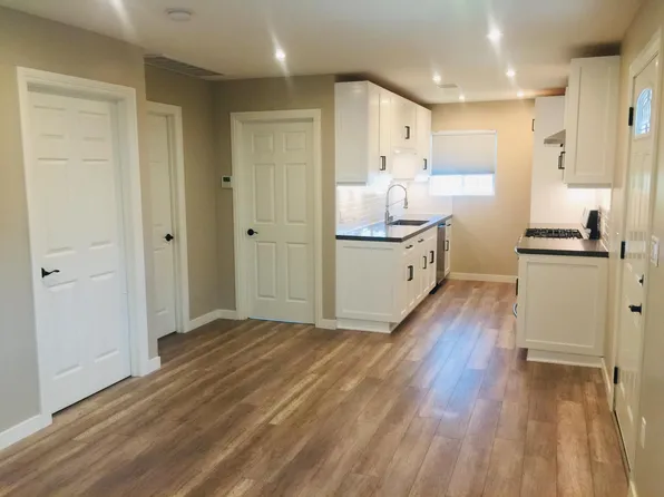 9229 White Oak Ave, Northridge, CA 91325