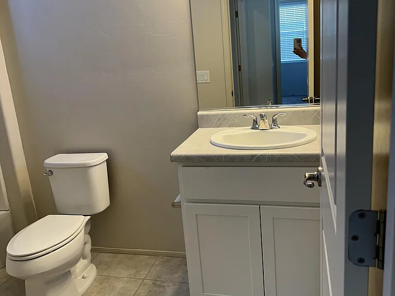 4263 E Columbus Park Pl — Photo 16