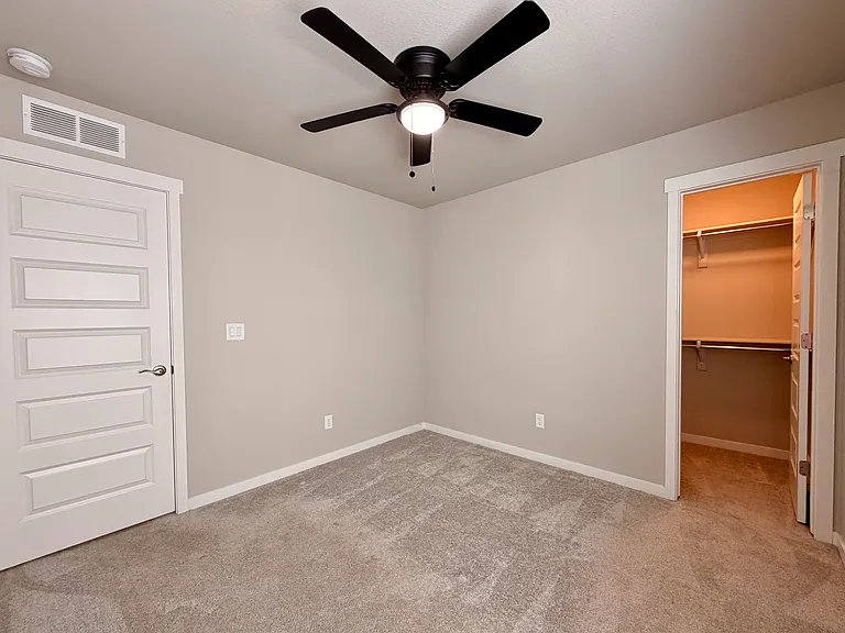 14670 Longhorn Dr — Photo 17
