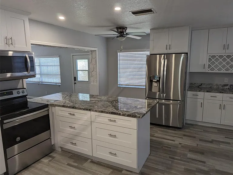 206 N Gunlock Ave — Photo 3