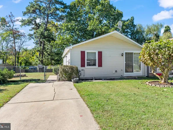 11 Andrea Ct, Sicklerville, NJ 08081