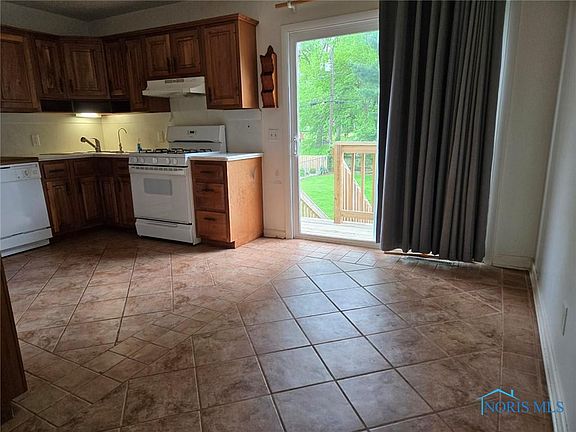 5th image of 3917 Darewood Dr