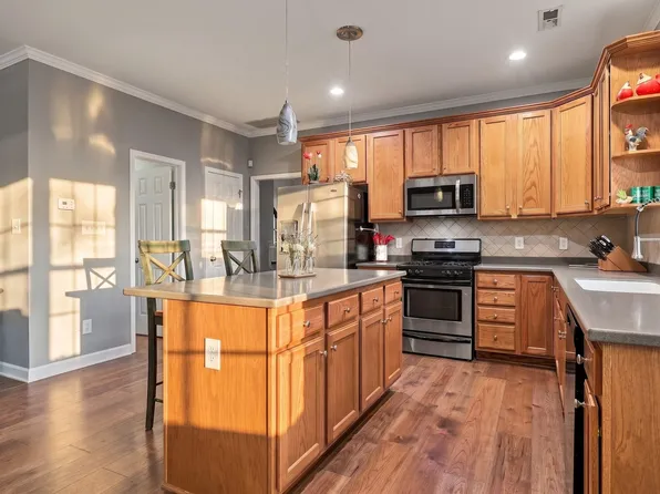 7304 Caversham Way, Raleigh, NC 27617