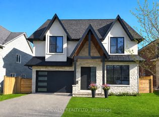 402 Niar Ave, Mississauga, ON L5G1W3