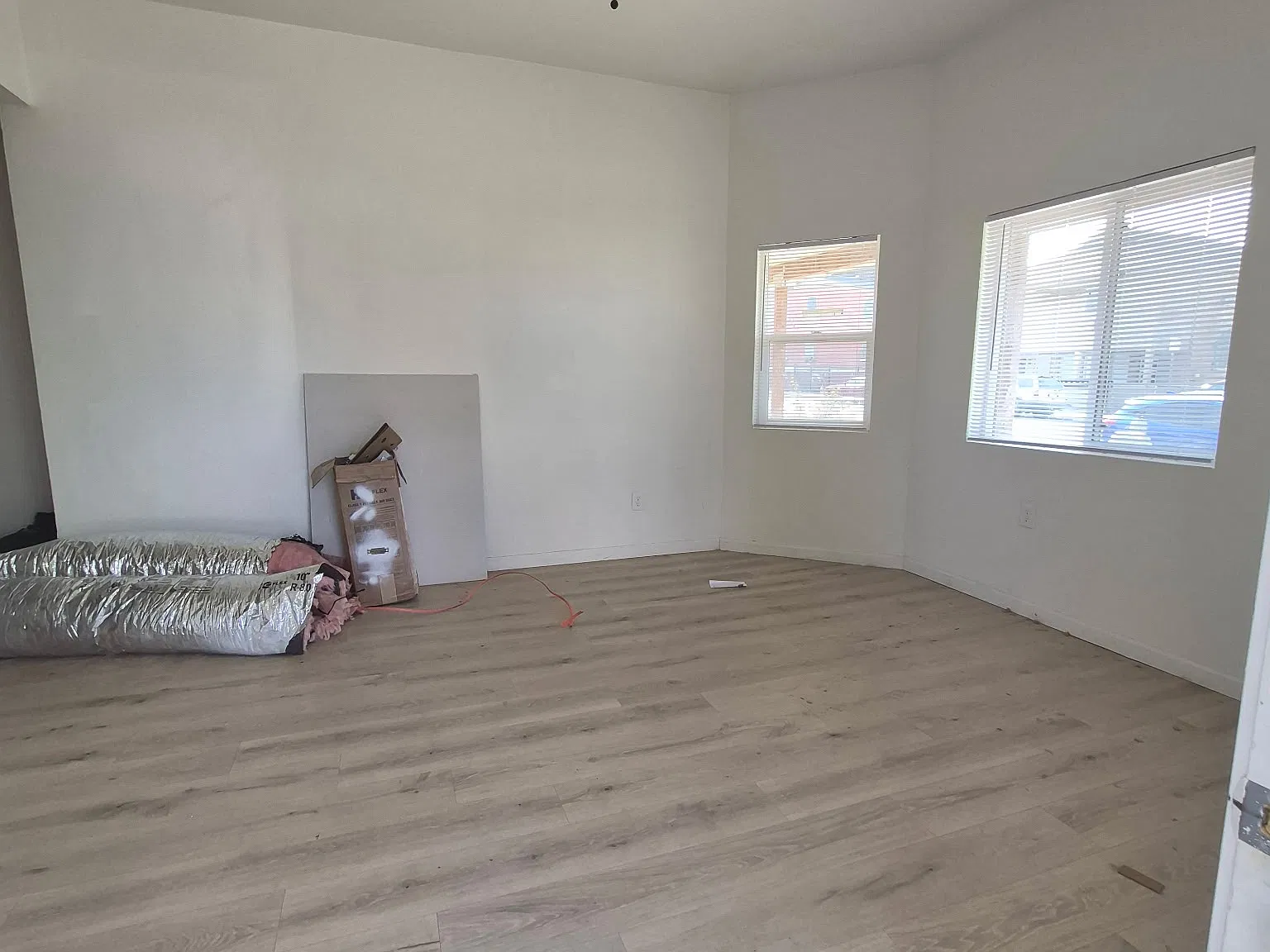 3 bed, 1000 sqft, $1,750 — Photo 2
