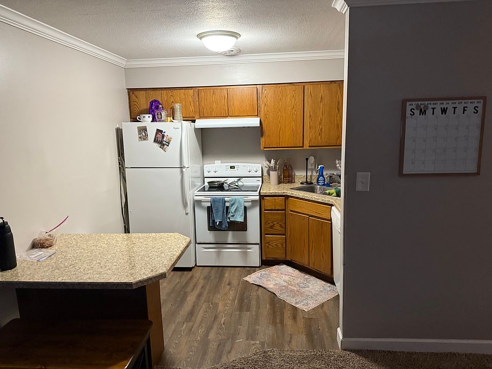 2nd image of 1031 Bluemont Ave #2