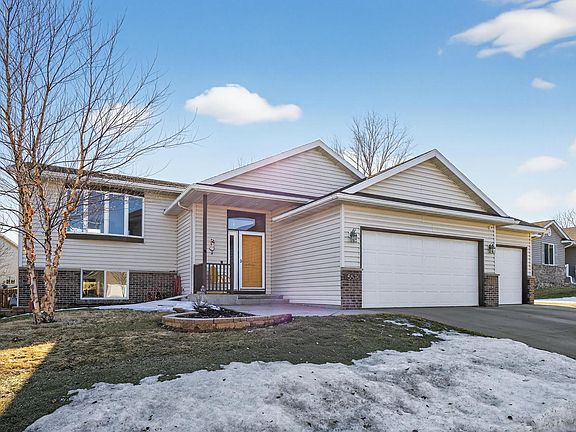 2nd image of 5576 51st St NW