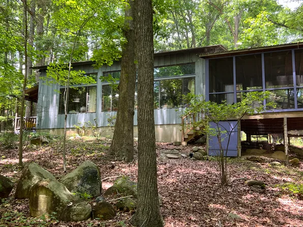 257 Cub Creek Rd, Chapel Hill, NC 27517
