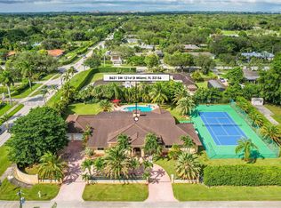 8621 SW 121st St, Miami, FL 33156