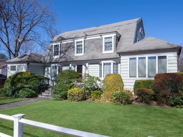 103 Iden Avenue, Pelham, NY 10803
