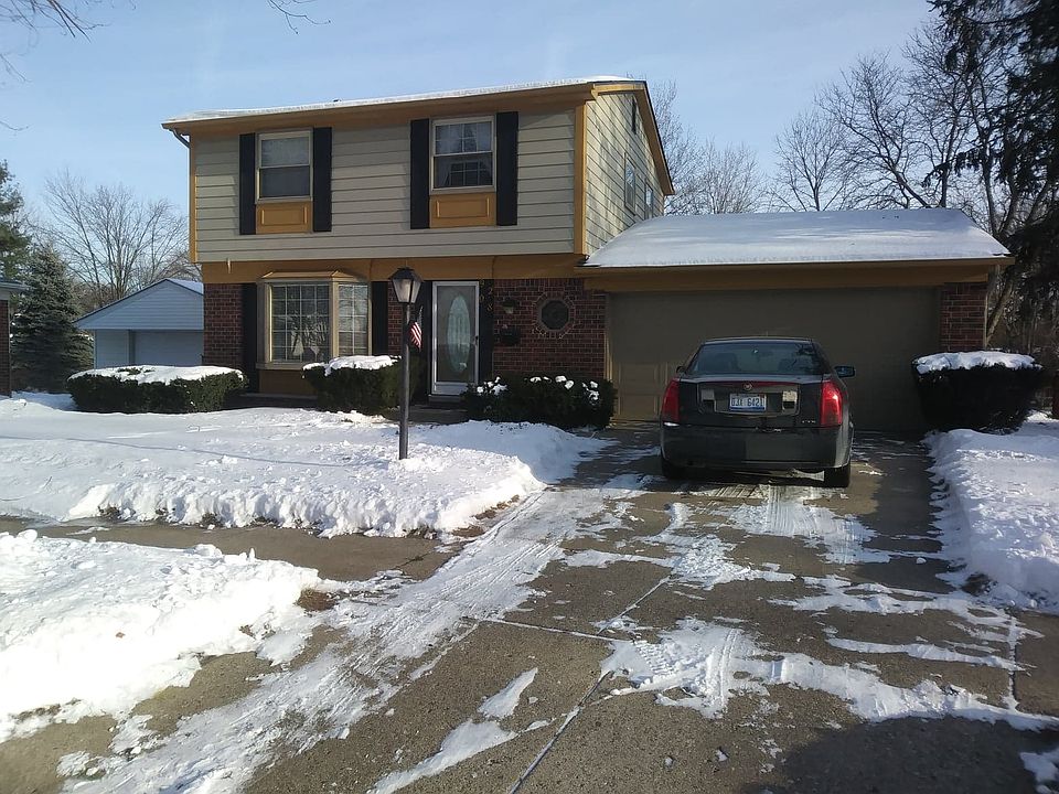 2nd image of 9208 Caprice Dr