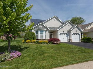 52 Kristin Ct, Lakewood, NJ 08701