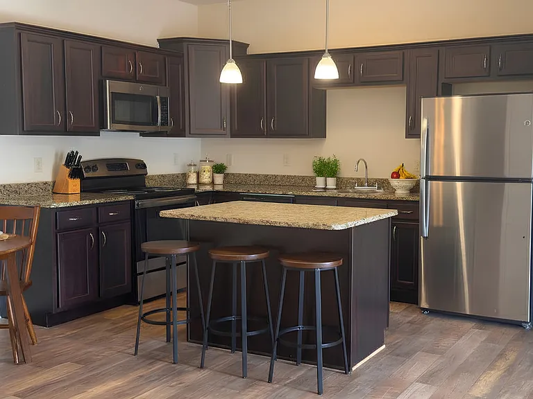 Holly Tree Apartments — Photo 20