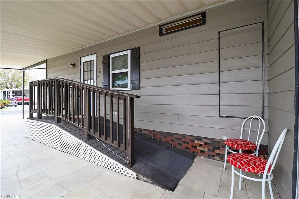 2 bed, 2.0 bath, 845 sqft, $2,000 — Photo 3