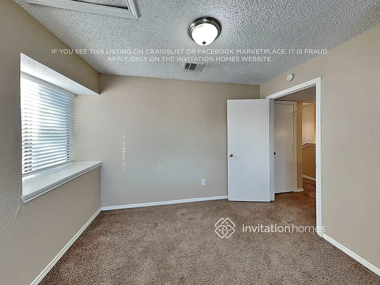 2032 Rochelle Ln — Photo 16