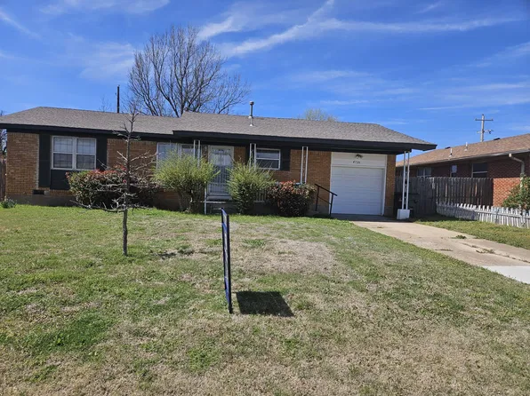 4726 NW Ridgecrest Dr, Lawton, OK 73505