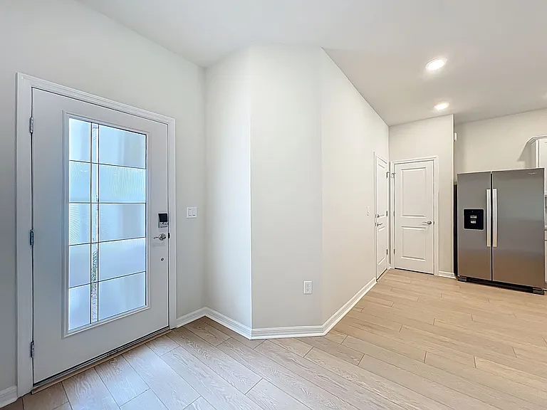431 Meadowland Point — Photo 8