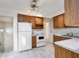 26116 Winton St, Saint Clair Shores, MI 48081
