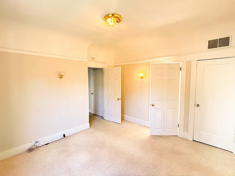 1509 Forest View Ave — Photo 12