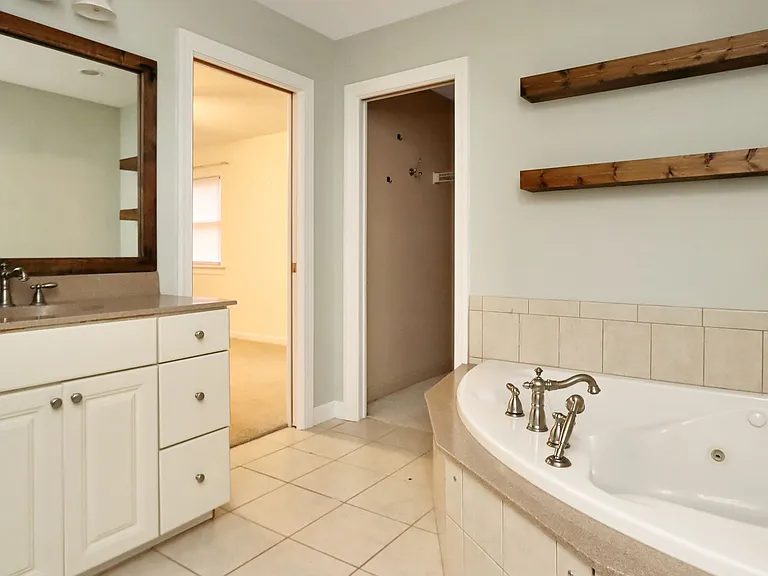 227 Aspen Blvd — Photo 29