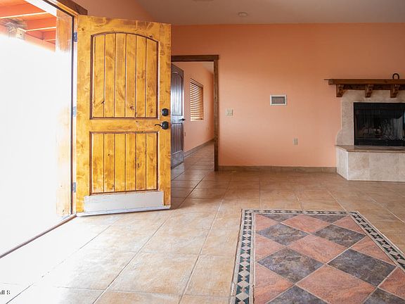 4th image of 22047 E Soledad Ln