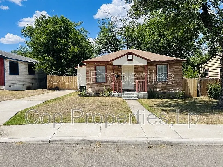 1807 Gorman — Photo 1
