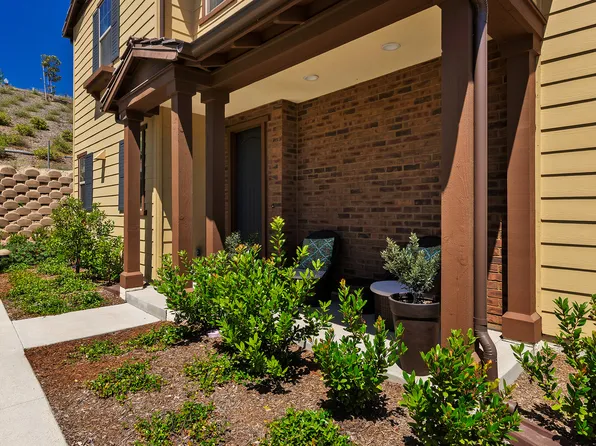 2 Lomada St, Mission Viejo, CA 92694