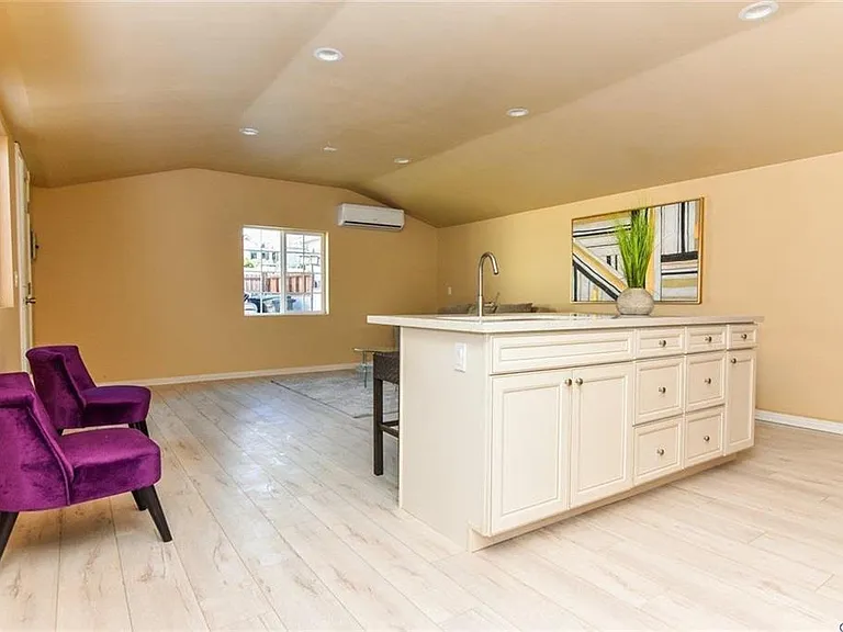 1809 Bonita Ave #1809 — Photo 4