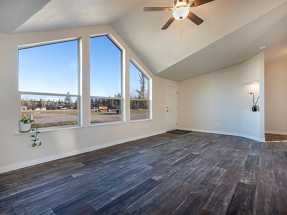 4th image of 132 Wolverine Dr