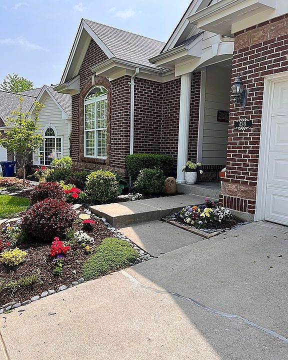 2nd image of 420 Shetland Valley Ct
