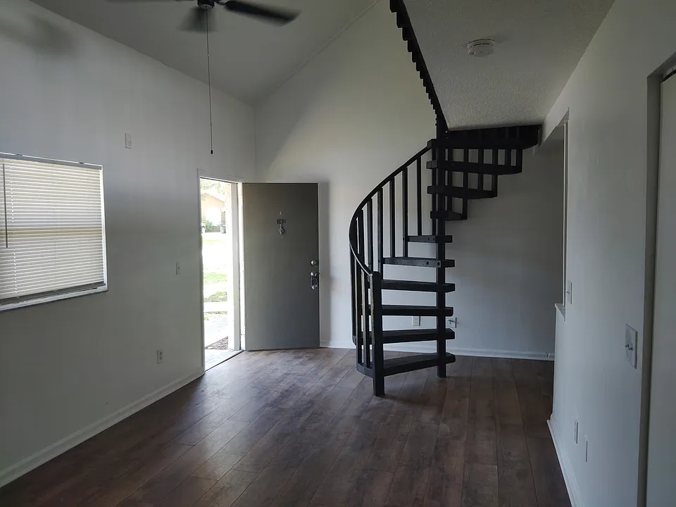2122 Bradford St #526