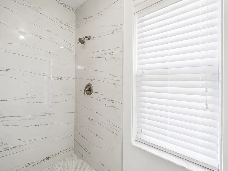 190 Parkwood Dr — Photo 13