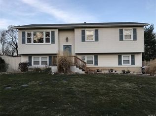 29 Frederick St, Garnerville, NY 10923