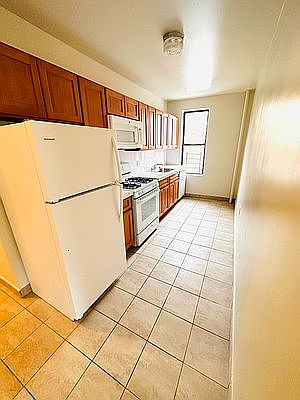4th image of 644 Wales Ave APT 17