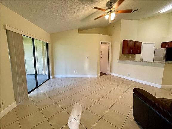 3rd image of 9999 Summerbreeze Dr APT 1118