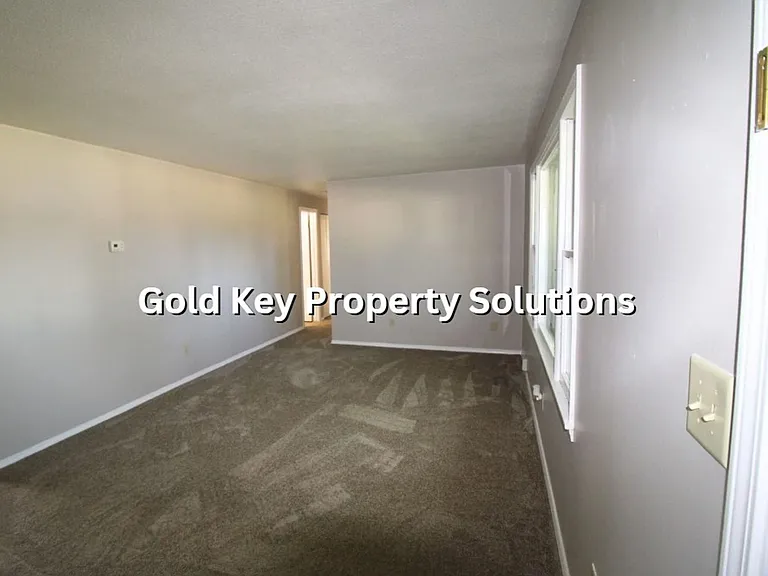 604 Hawthorne Ave — Photo 10