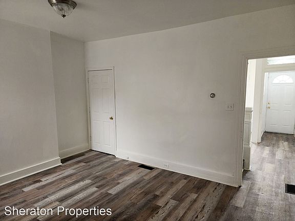 4th image of 1121 Lancaster Ave