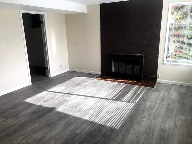 5011 45th Ave NE — Photo 6