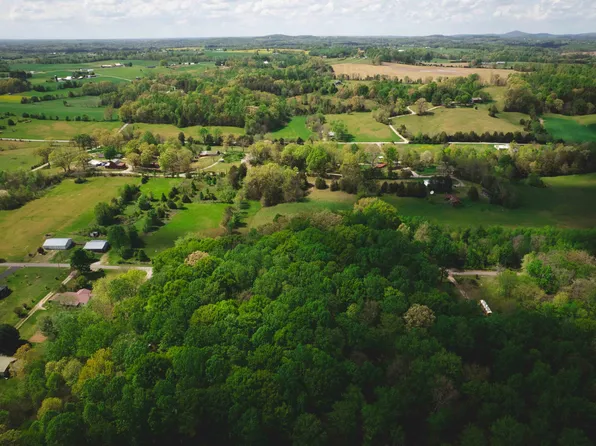 2AC Barry Ln, Nancy, KY 42544